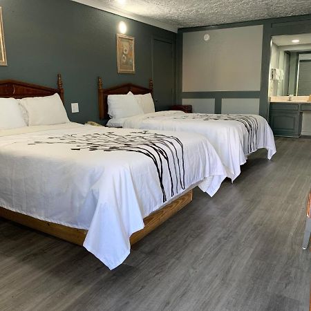 Stratford Inn Тайлер Экстерьер фото